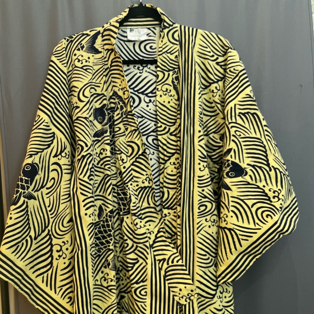 Vintage Japanese Black and Yellow Kimono Robe by FP in Tokoyo